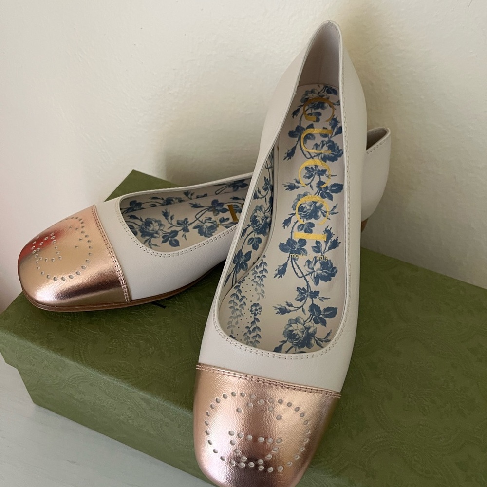 NIB Gucci Women's Leather Ballet Flat Mystic White Shoes Size 37.5 US 7-7.5. - Picture 6 of 9